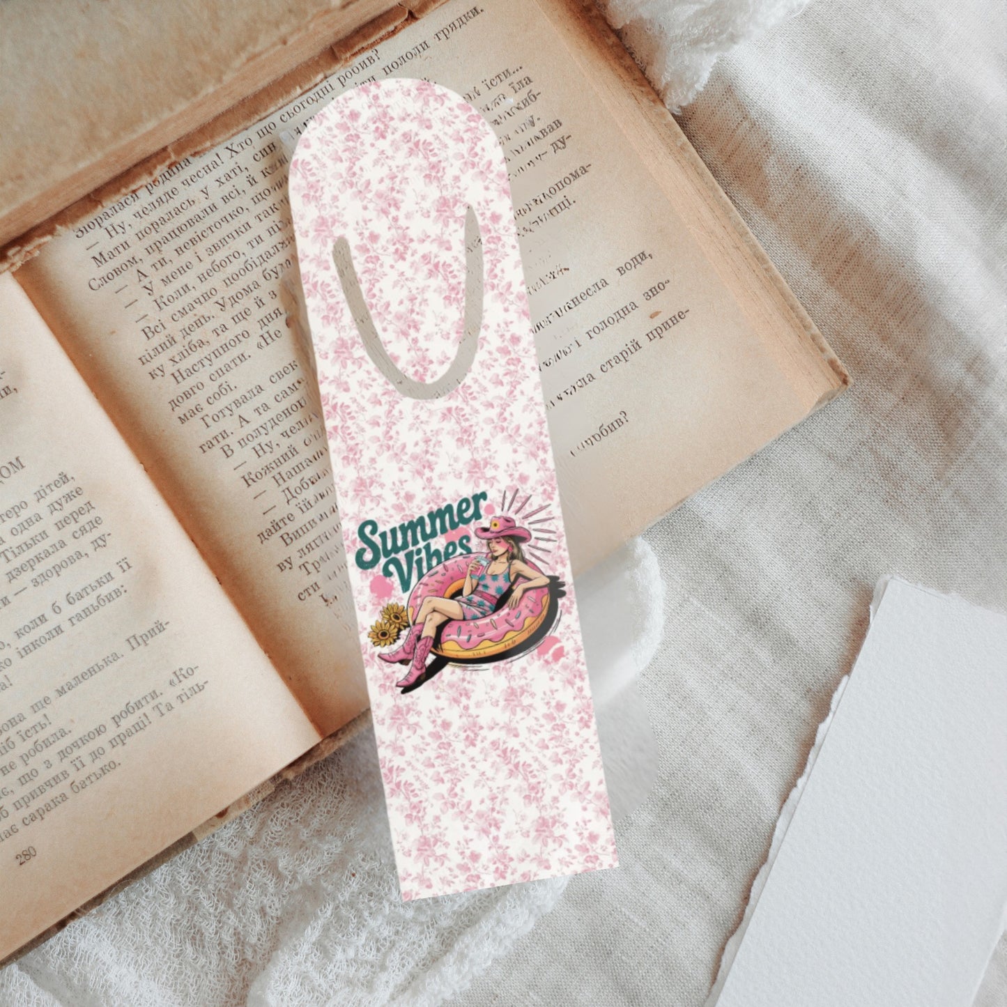 Summer Vibes Bookmark Toile de Jouy  Retro Floral Design for Book Lovers